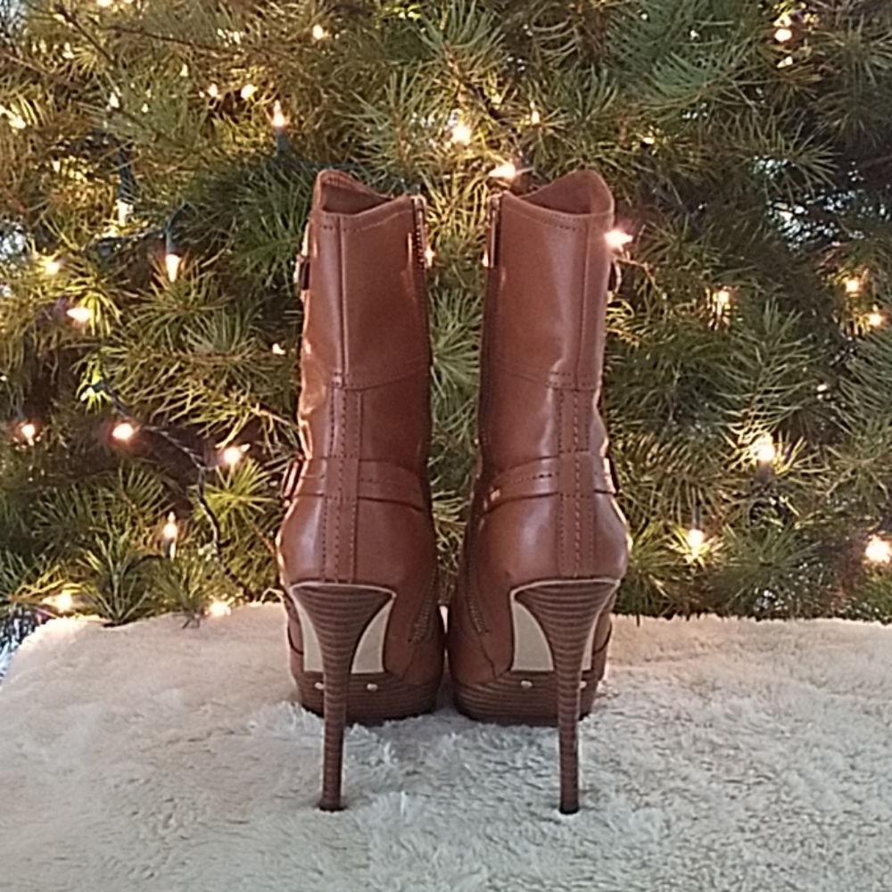 Michael Kors Leather Heeled Boot with Gold Buckle - Picture 3 of 6